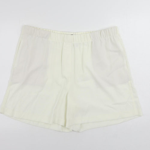 Marks and Spencer Womens Ivory Polyester Basic Shorts Size 20 L6 in Regular - Pockets