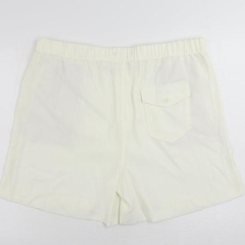 Marks and Spencer Womens Ivory Polyester Basic Shorts Size 20 L6 in Regular - Pockets