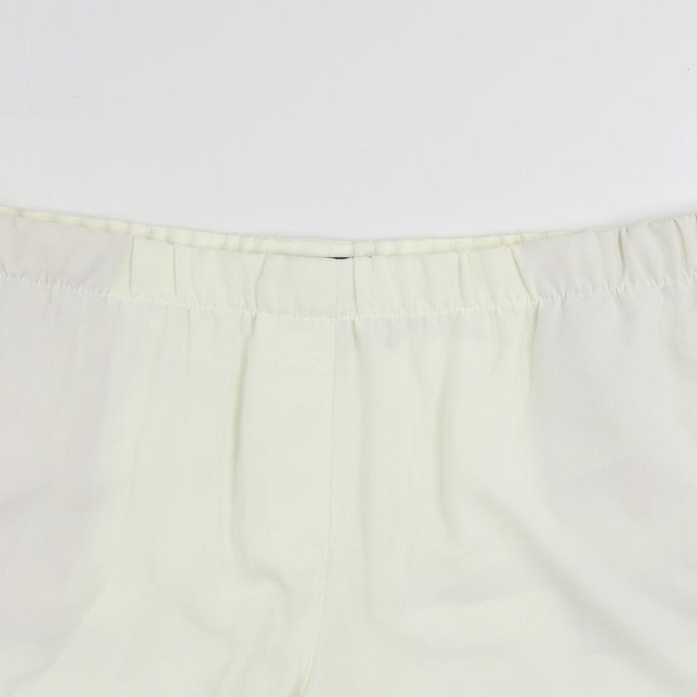 Marks and Spencer Womens Ivory Polyester Basic Shorts Size 20 L6 in Regular - Pockets