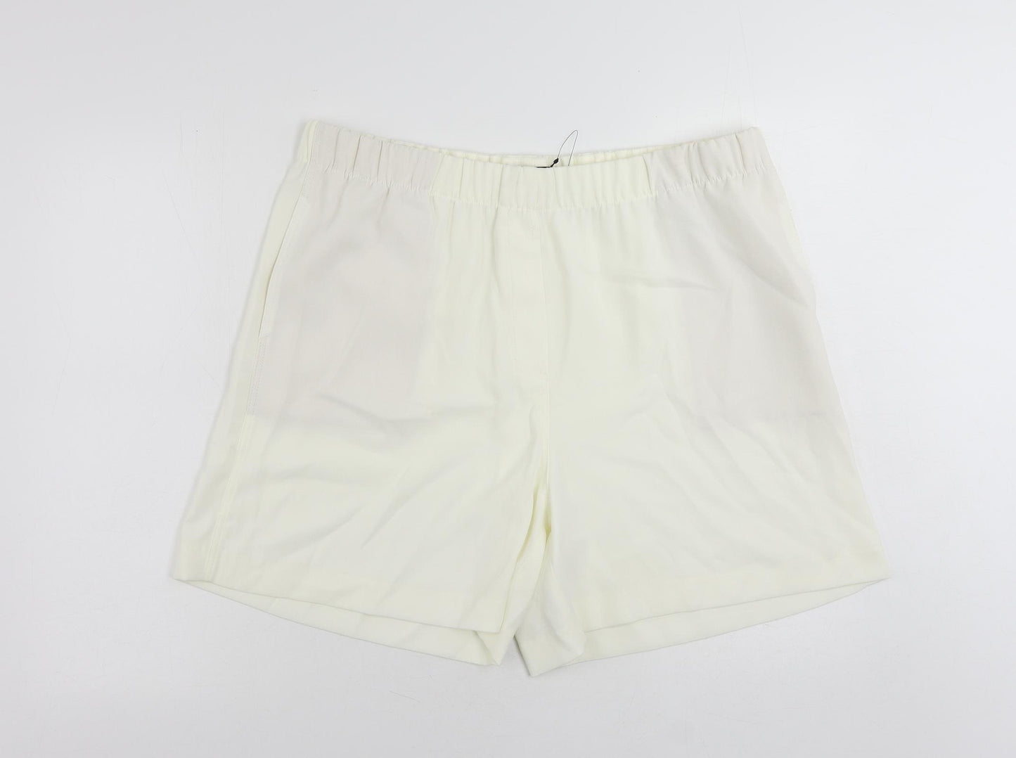 Marks and Spencer Womens Ivory Polyester Basic Shorts Size 18 L6 in Regular - Elastic Waist