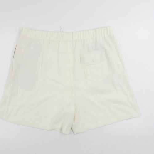 Marks and Spencer Womens Ivory Polyester Basic Shorts Size 18 L6 in Regular - Elastic Waist