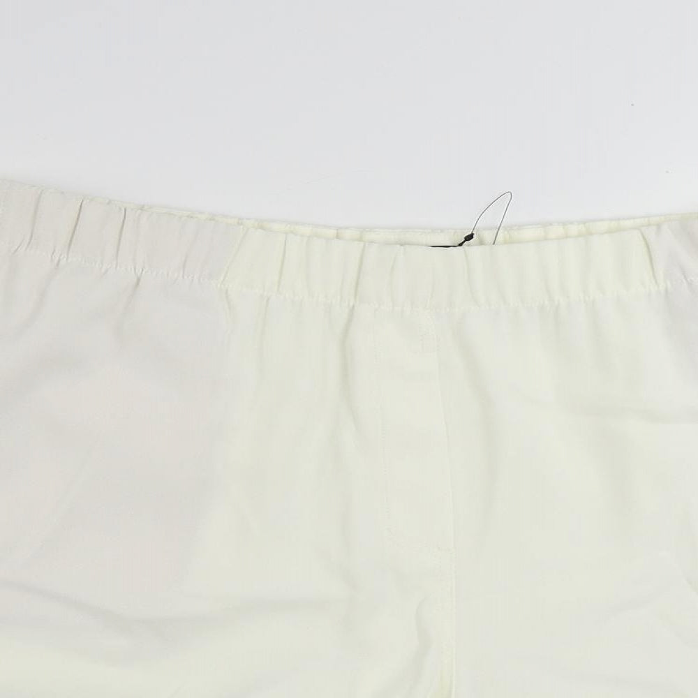 Marks and Spencer Womens Ivory Polyester Basic Shorts Size 18 L6 in Regular - Elastic Waist