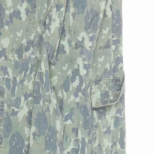 Marks and Spencer Womens Green Camouflage Lyocell Cargo Trousers Size 18 L28 in Regular Zip - Elasticated Waist Pockets