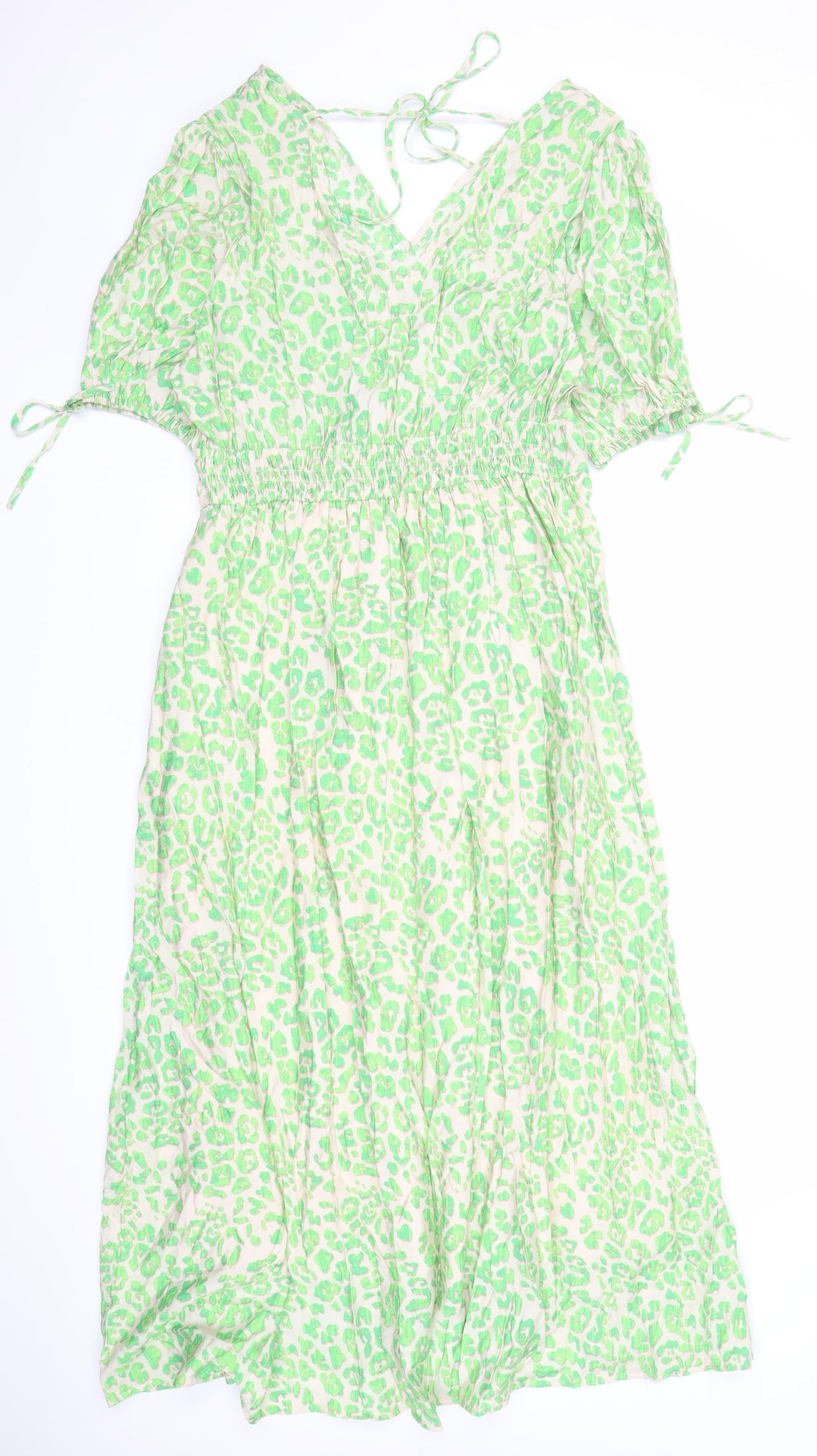 Marks and Spencer Womens Green Animal Print Viscose Trapeze & Swing Size 12 V-Neck Pullover - Leopard Pattern Lined