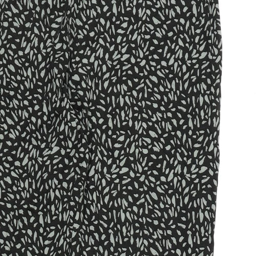 Marks and Spencer Womens Black Geometric Viscose Carrot Trousers Size 18 L27 in Regular