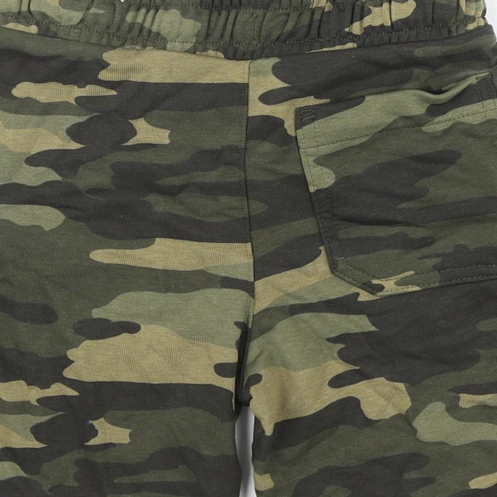 Marks and Spencer Boys Green Camouflage Cotton Sweat Shorts Size 7-8 Years Regular Drawstring