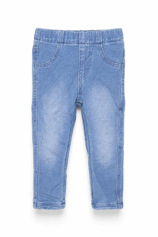 Front view of Denim & Co. girls’ blue cotton capri jeans, size 6-9, months pullover
