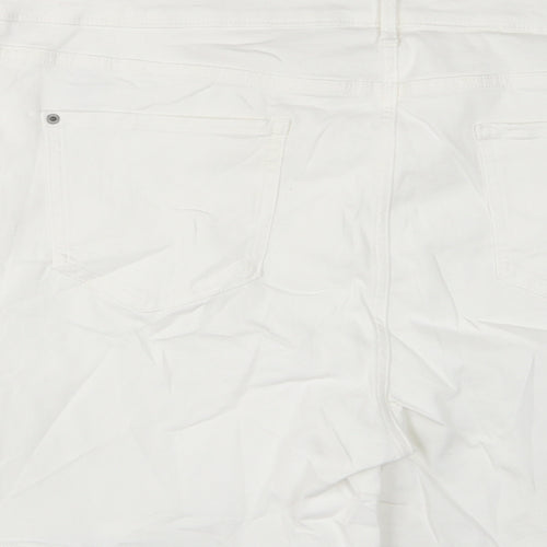 Marks and Spencer Womens White Cotton Basic Shorts Size 20 L7 in Regular Zip - Pockets