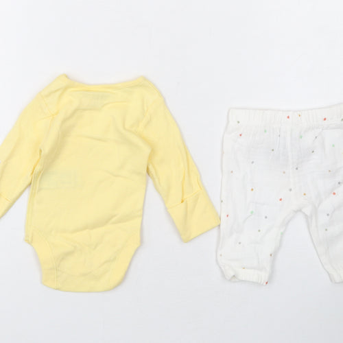 Marks and Spencer Baby Yellow Geometric Cotton Bodysuit Outfit/Set Size Newborn Snap - Star Print