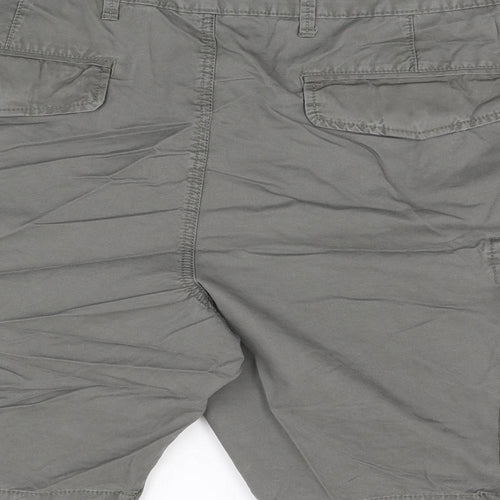 Marks and Spencer Mens Grey Cotton Cargo Shorts Size 44 in L9 in Regular Zip