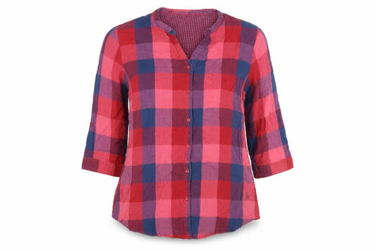 Front view of Crimsoune Club Women's Red Check Button-Up Shirt XL