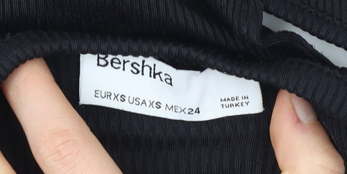 Bershka Women's Black Crop Top XS