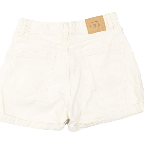 Stradivarius Women's White Mom Shorts Size 8