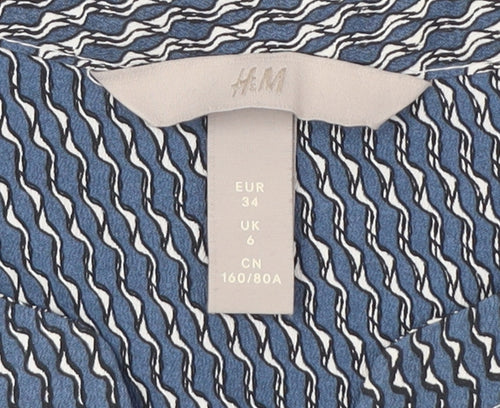 H&M Women's Blue Geometric Sleeveless Blouse Size 6