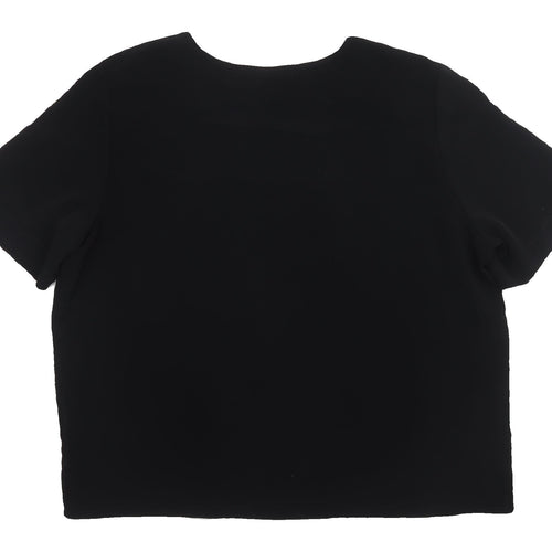 First Avenue Black T-Shirt Women Size 18 Crew Neck