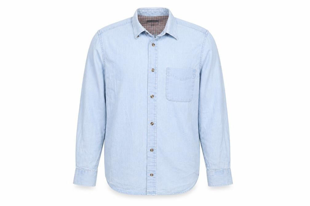 Front view of Lincoln men’s blue cotton button-up, size M, collared button