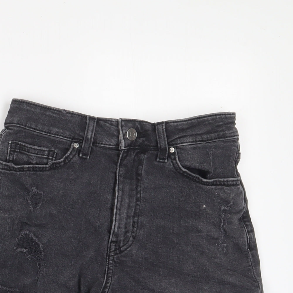 H&M Womens Black Cotton Basic Shorts Size 8 Regular Zip - Distressed, Pockets