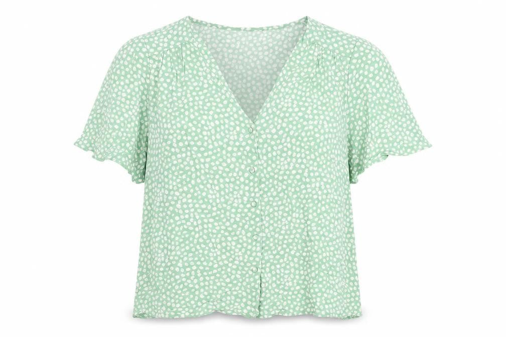 Front view of New Look women’s green geometric viscose basic button-up, size UK 14, v-neck