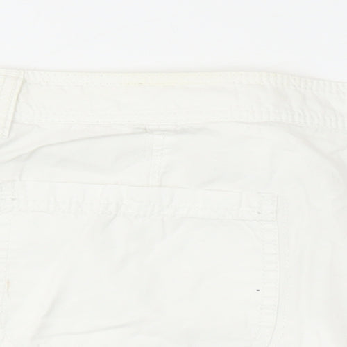 Marks and Spencer Womens White 100% Cotton Chino Shorts Size 18 L8 in Regular Zip - Pockets