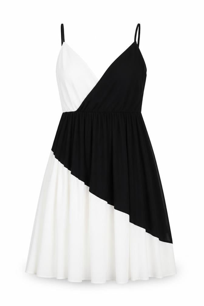 Front view of River Island women’s white polyester a-line, size UK 14, v-neck pullover