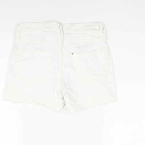 H&M Womens White Cotton Cut-Off Shorts Size 30 in L4 in Regular Zip
