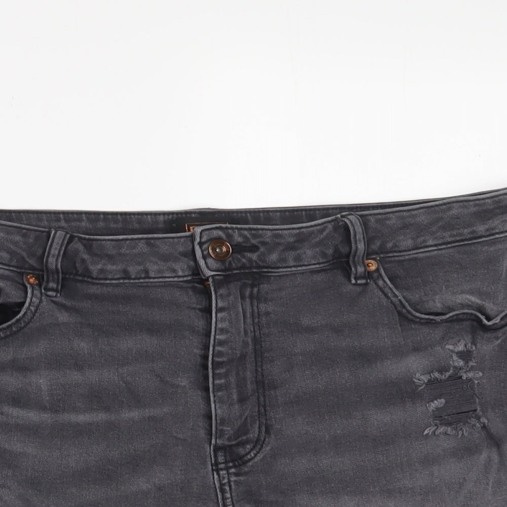 F&F Womens Grey Cotton Basic Shorts Size 16 L3 in Regular Zip - Distressed, Pockets
