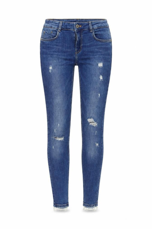 Front view of Zara women’s blue cotton skinny jeans, size UK 24, in, 27-inch leg regular button
