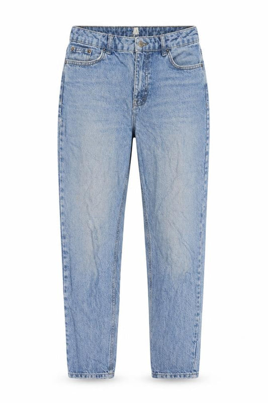 Front view of Topshop women’s blue cotton mom jeans, size UK 30, in, 32-inch leg regular zip
