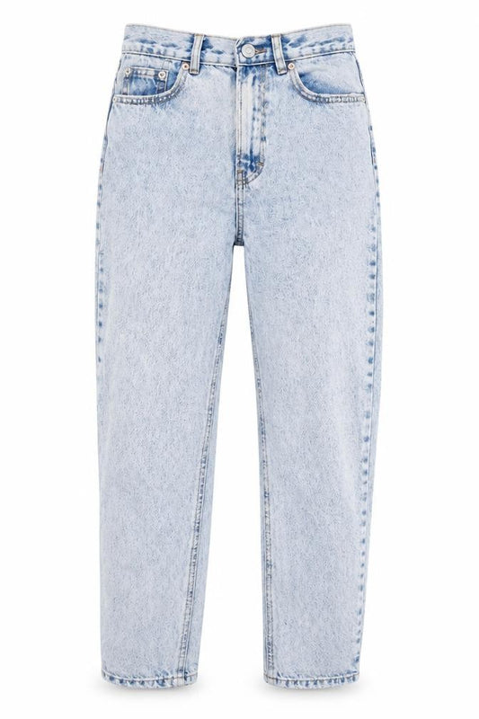 Front view of Pull&Bear women’s blue cotton mom jeans, size UK 4, 24-inch leg regular zip