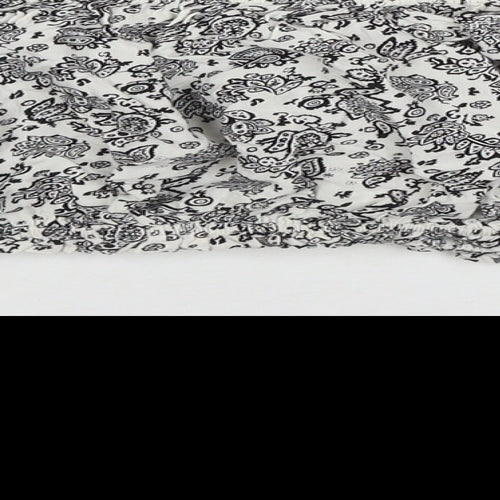 Boohoo Womens White Paisley Viscose Cropped T-Shirt Size M Off the Shoulder