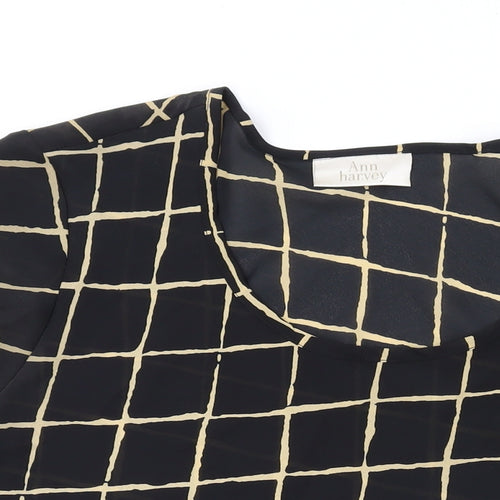 Ann Harvey Womens Black Geometric Polyester Basic T-Shirt Size 24 Round Neck