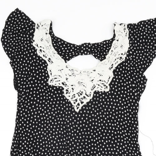 Red Herring Womens Black Geometric Viscose Basic T-Shirt Size 8 V-Neck - Heart Print