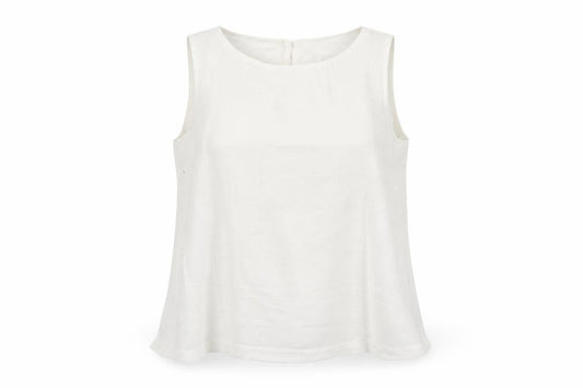 Front view of Klass women’s white polyester basic t-shirt, size UK 14, scoop neck