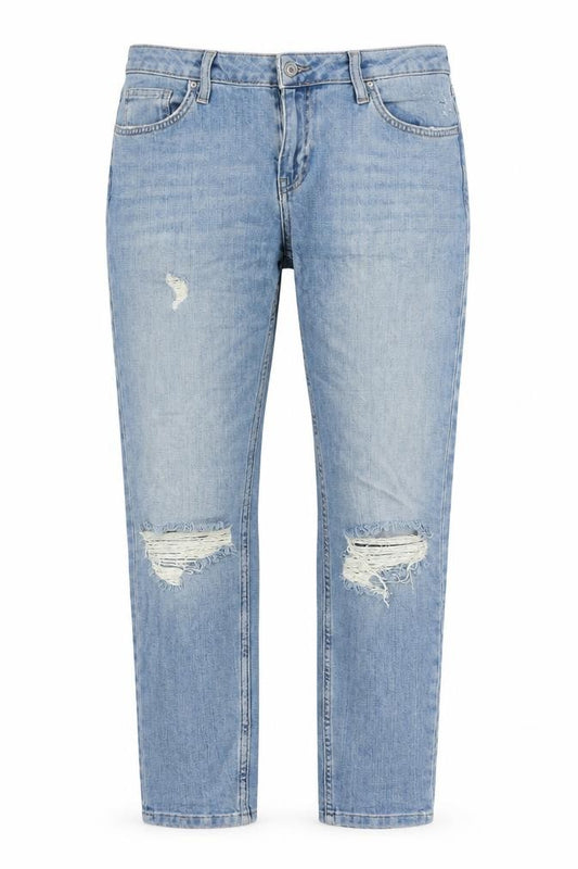 Front view of Topshop women’s blue cotton mom jeans, size UK 30, in, 30-inch leg regular zip