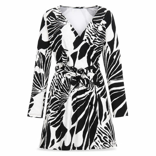 Front view of River Island women’s black geometric polyester a-line, size UK 6, v-neck pullover