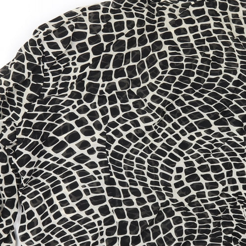 Marks and Spencer Womens Black Geometric Viscose Basic Button-Up Size 12 Collared
