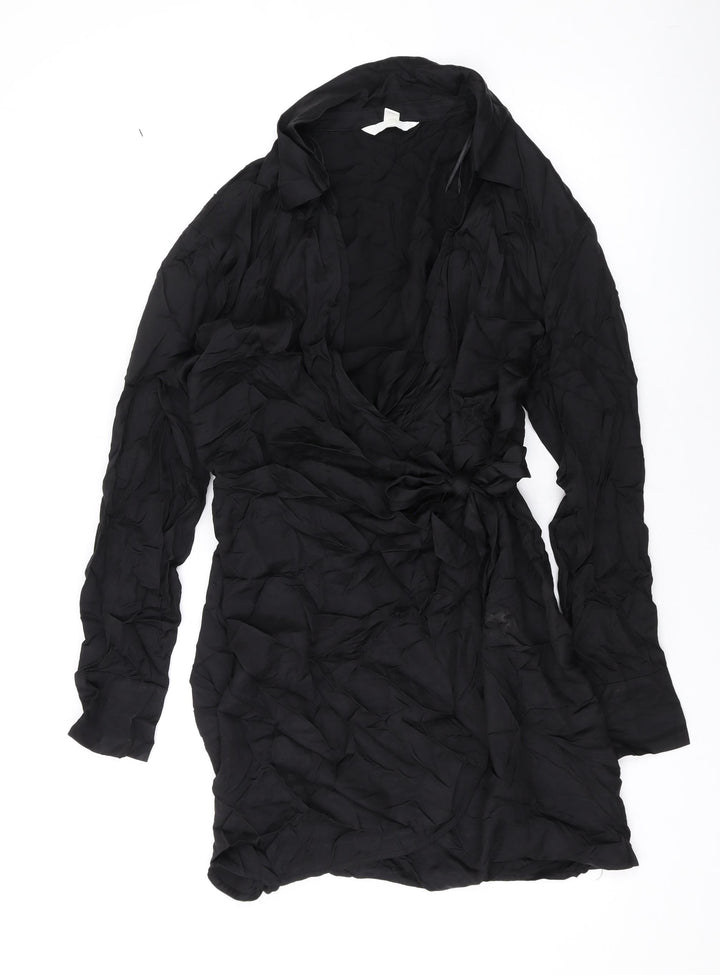 H&M Womens Black Viscose Mini Size M Collared Button