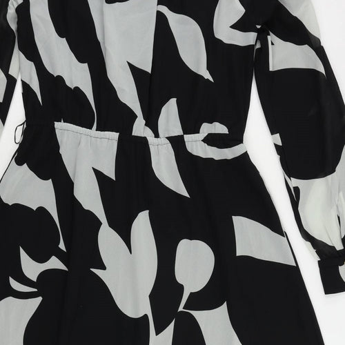 H&M Womens Black Geometric Polyester A-Line Size M Round Neck Button