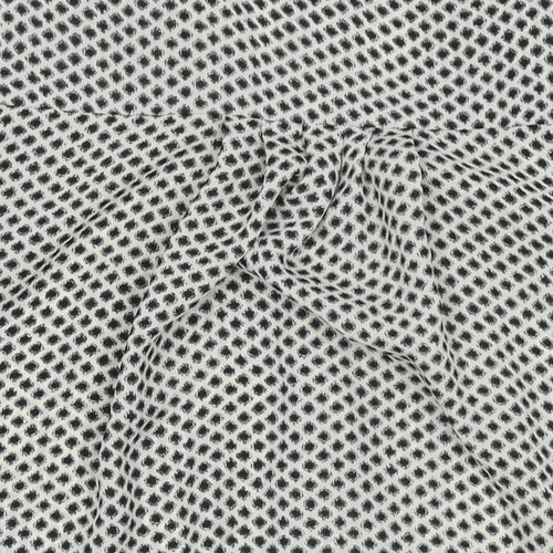 H&M Womens White Geometric Polyester Basic Button-Up Size 4 V-Neck