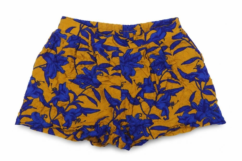 Front view of H&M women’s multicoloured floral viscose hot pants shorts, size UK 4, 3-inch leg regular pull on