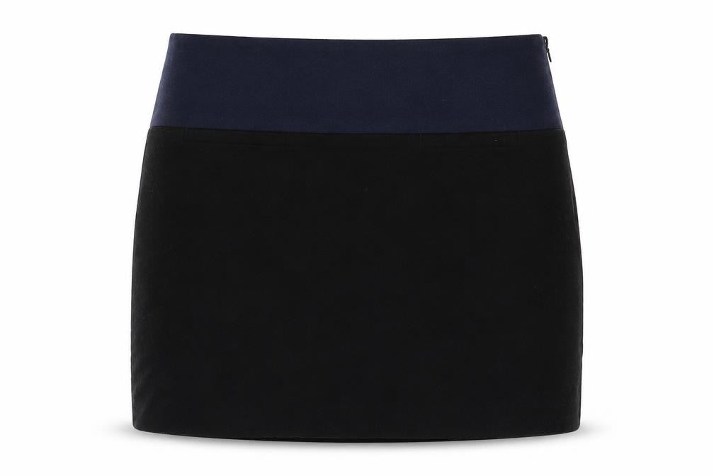 Front view of Gap women’s black polyester a-line skirt, size UK 4, zip