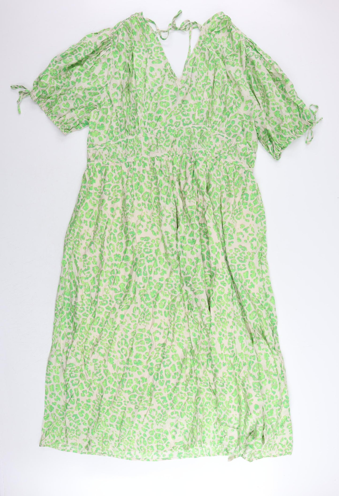 Marks and Spencer Womens Green Animal Print Viscose Maxi Size 20 V-Neck Pullover