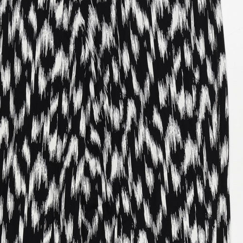 Marks and Spencer Womens Black Geometric Viscose Jogger Trousers Size 22 L26 in Regular - Elastic Waist