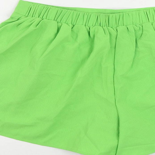 Della Mel Womens Green Polyester Basic Shorts Size L L4 in Regular - Elastic Waist