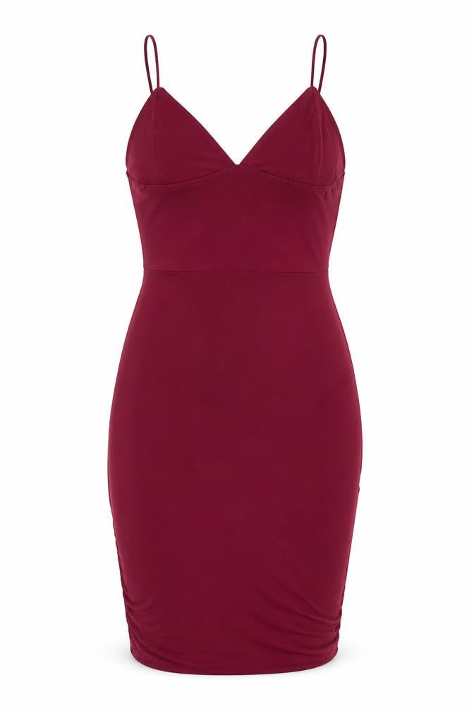 Front view of Missguided women’s red polyester bodycon, size UK 14, v-neck pullover