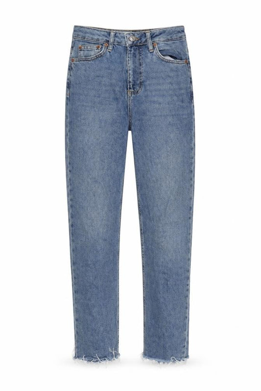 Front view of Topshop women’s blue cotton blend tapered jeans, size UK 26, in, 28.5-inch leg regular zip