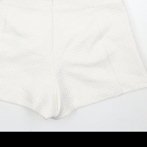 Topshop Womens White Polyester Hot Pants Shorts Size 6 L3 in Regular Zip