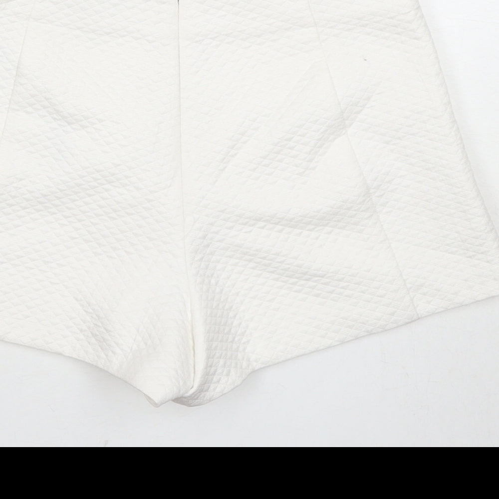 Topshop Womens White Polyester Hot Pants Shorts Size 6 L3 in Regular Zip