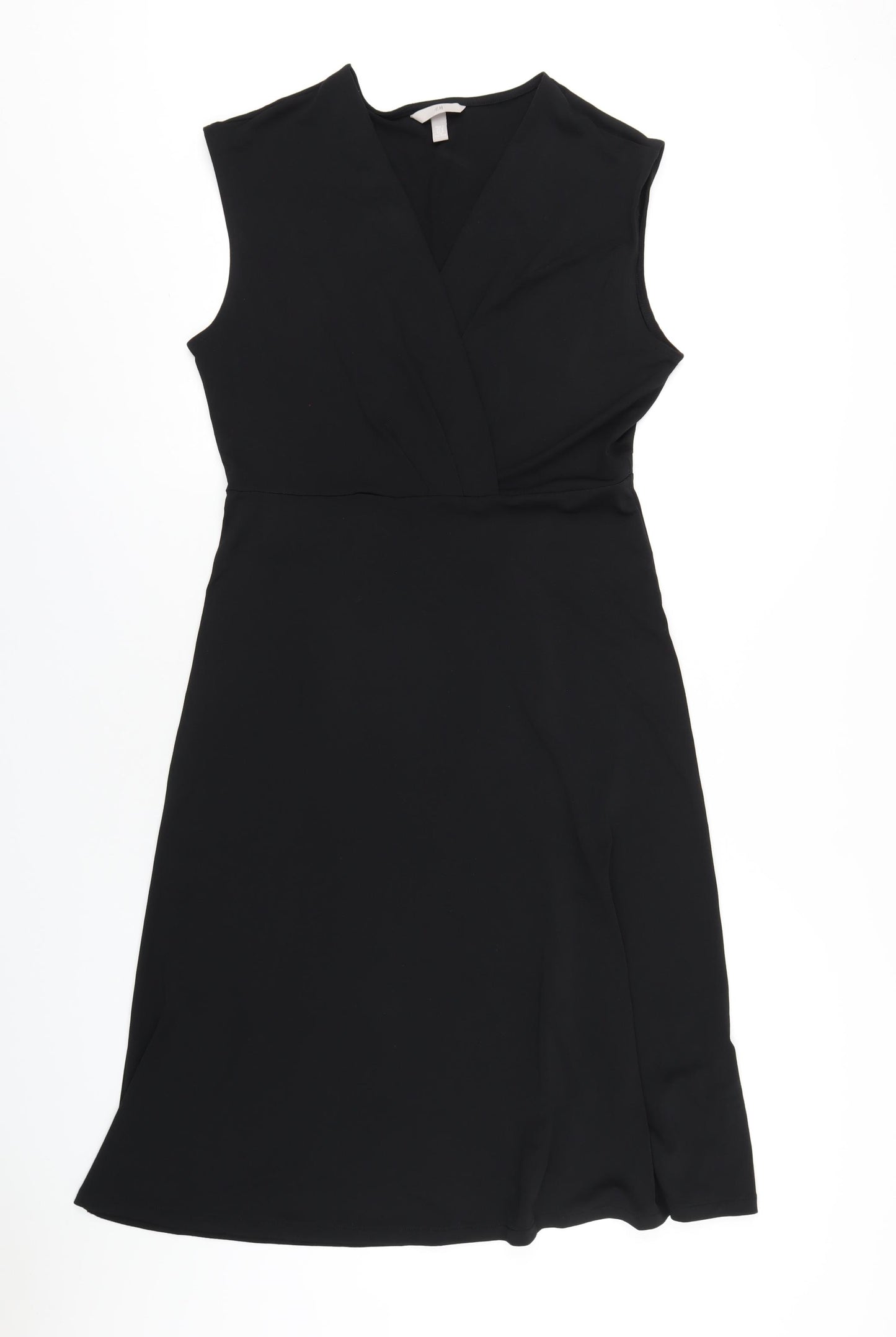 H&M Womens Black Polyester A-Line Size M V-Neck Pullover