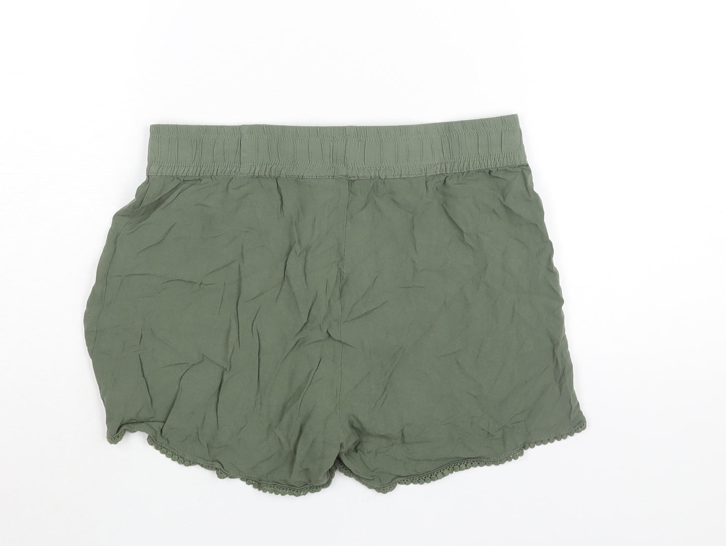 Hailys Womens Green Vinyl Basic Shorts Size M L3 in Regular Drawstring - Tassle Lace Trim